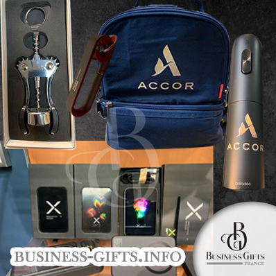 Exemples d'objets Pubs / Goodies suite à une journée de partage avec les partenaires Wine Business de Tours, le spécialiste des Cadeaux d'Affaires de Prestige et Cadeaux d'Entreprise Haut de Gamme